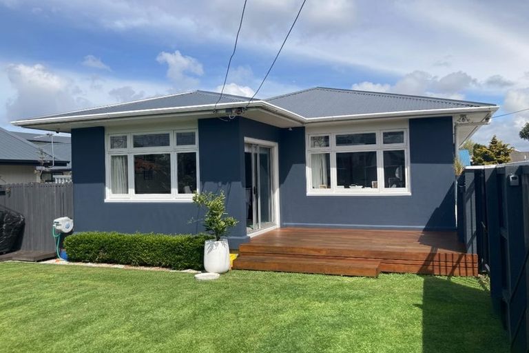 Photo of property in 1/135 Wilsons Road, Saint Martins, Christchurch, 8022