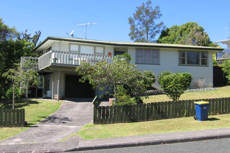 Photo of property in 23 Acacia Road, Torbay, Auckland, 0632