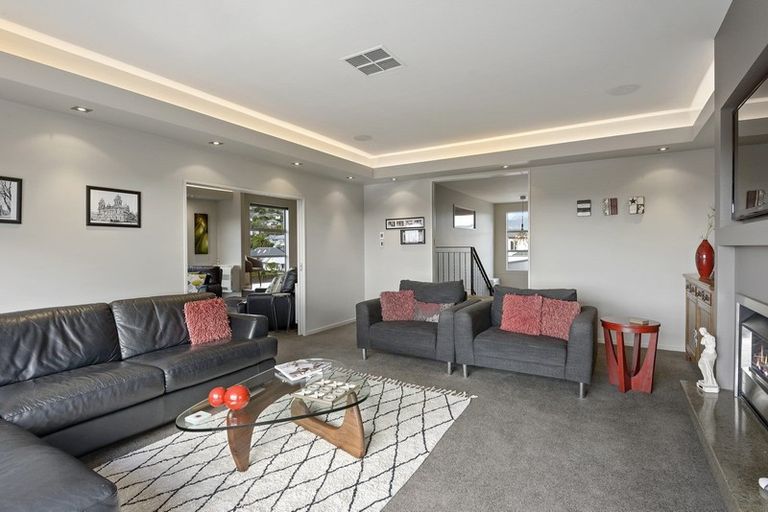 Photo of property in 11 Sasaram Lane, Cashmere, Christchurch, 8022