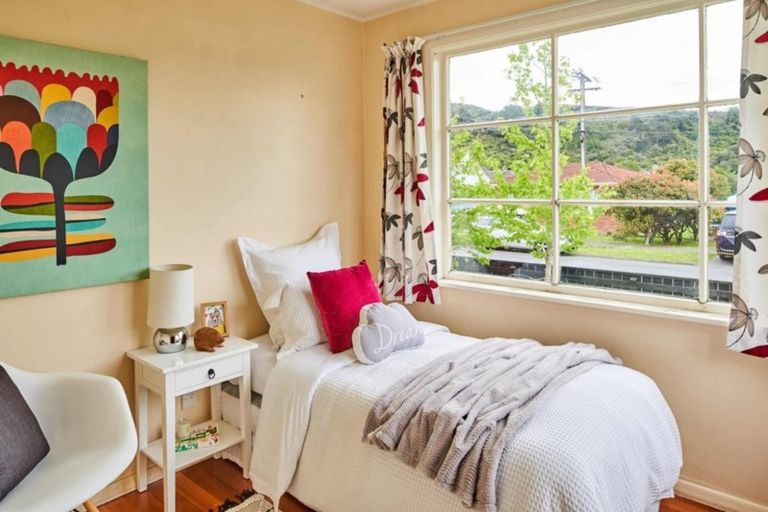 Photo of property in 11 Toomath Street, Naenae, Lower Hutt, 5011