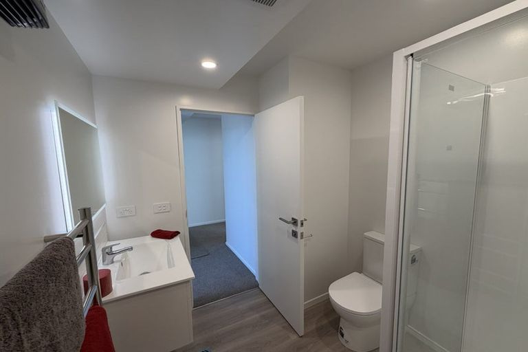 Photo of property in 9 Tieke Lane, Massey, Auckland, 0614