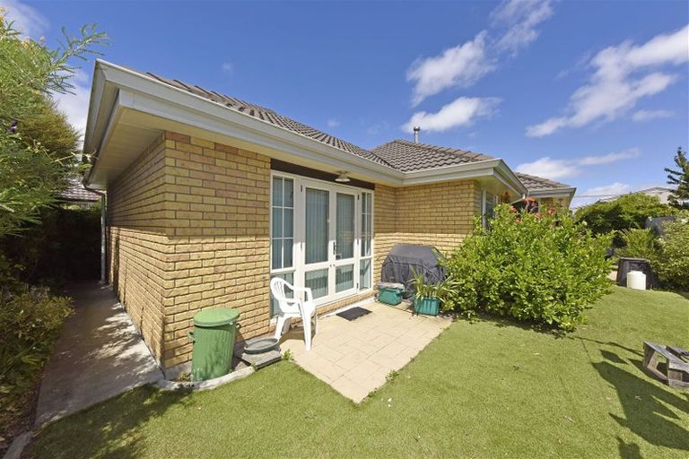 Photo of property in 22 Newnham Terrace, Upper Riccarton, Christchurch, 8041