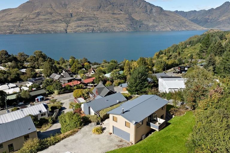 Photo of property in 19b Arawata Terrace, Fernhill, Queenstown, 9300