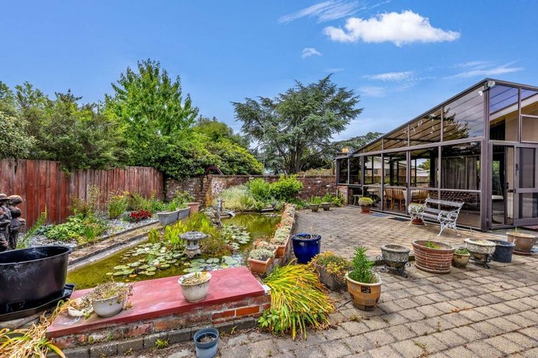 Photo of property in 10 Westerleigh Street, Bishopdale, Christchurch, 8053