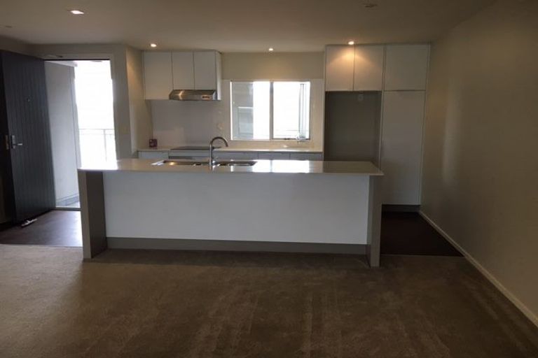 Photo of property in 311/252 Centreway Road, Orewa, 0931