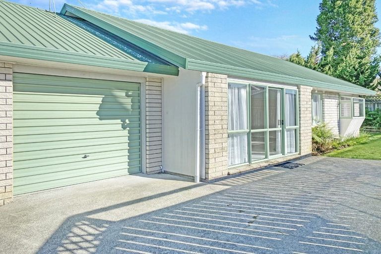 Photo of property in 2/1110 Bank Street, Te Awamutu, 3800