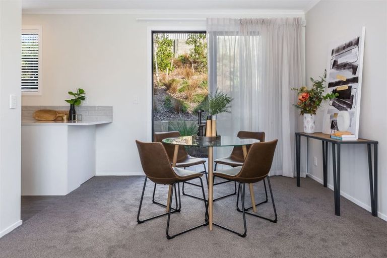 Photo of property in 3a Koreke Close, Kenepuru, 5022