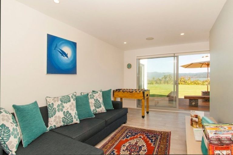 Photo of property in 104 Ti Kouka Crescent, Matarangi, Whitianga, 3592