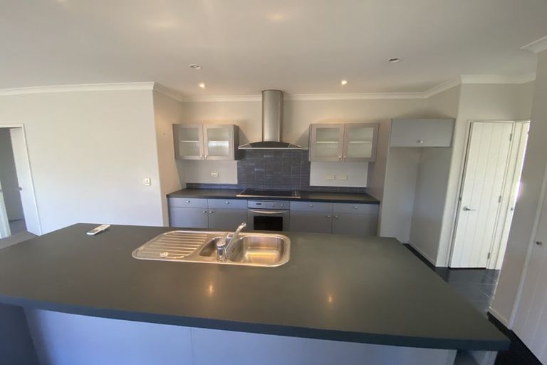 Photo of property in 10 Somerton Drive, Huntington, Hamilton, 3210