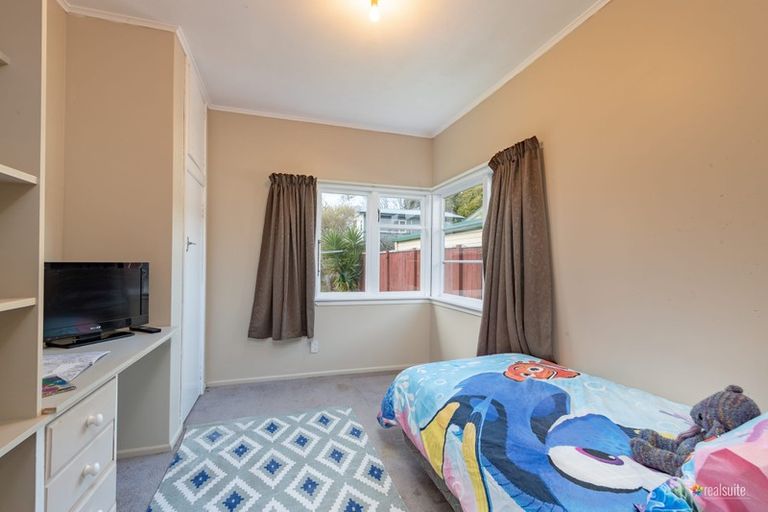 Photo of property in 17 Murray Street, Wallaceville, Upper Hutt, 5018