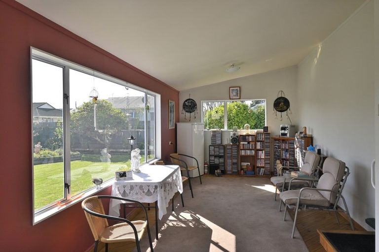 Photo of property in 30 Queen Street, Westport, 7825