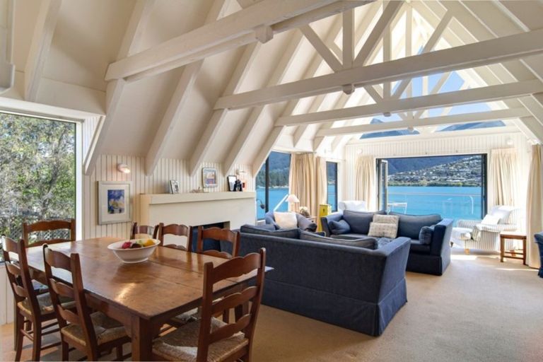 Photo of property in 615 Peninsula Road, Kelvin Heights, Queenstown, 9300