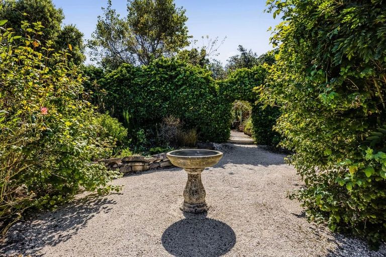 Photo of property in 23 Gibson Place, Patea, 4520