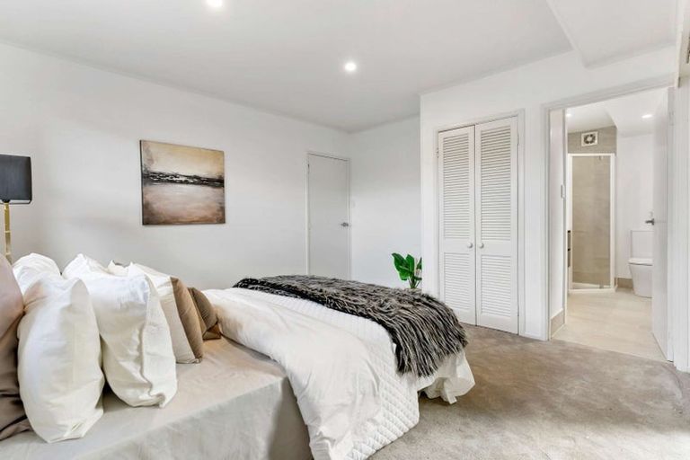 Photo of property in 4 Powrie Street, Glenfield, Auckland, 0629