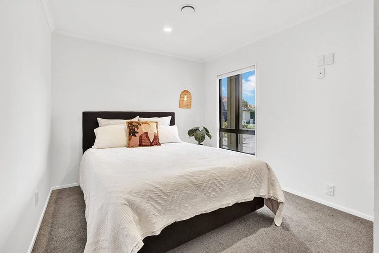 Photo of property in 38 Nielsen Gardens, Rototuna, Hamilton, 3210