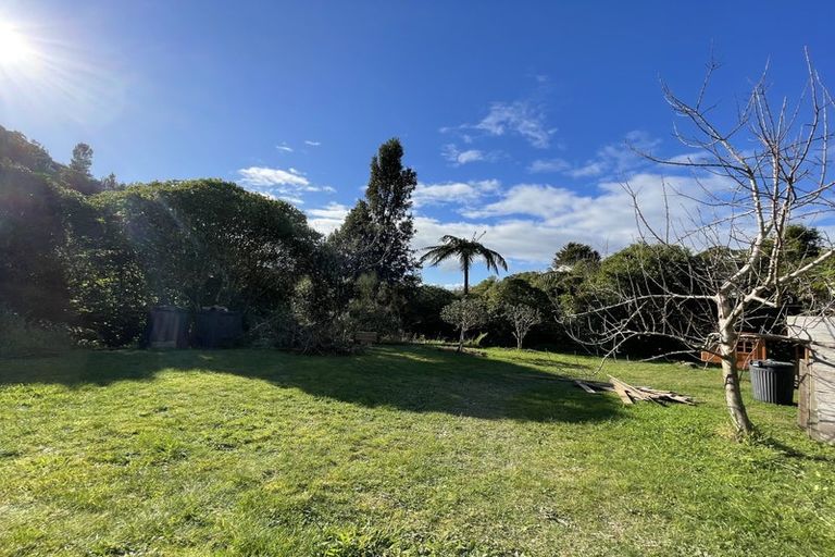 Photo of property in 1/126 Tirohanga Road, Tirohanga, Lower Hutt, 5010