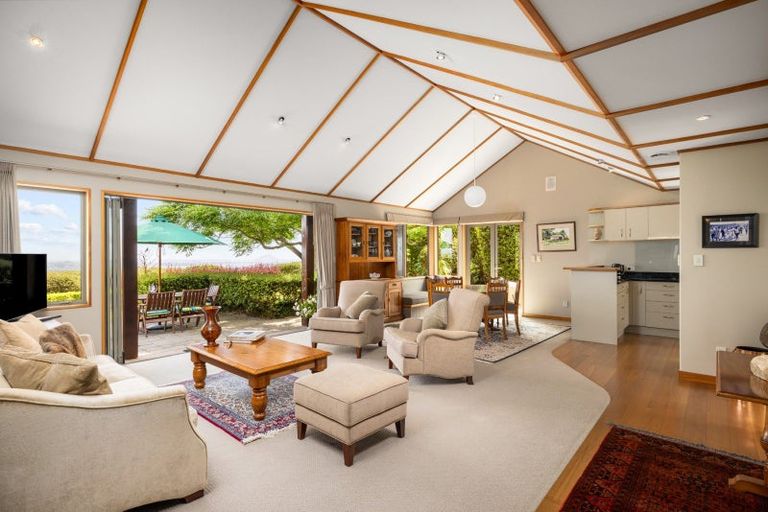 Photo of property in 345 Waitaha Road South, Welcome Bay, Tauranga, 3175