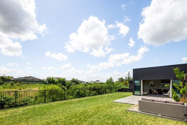 Photo of property in 127 Te Huia Drive, Flagstaff, Hamilton, 3210