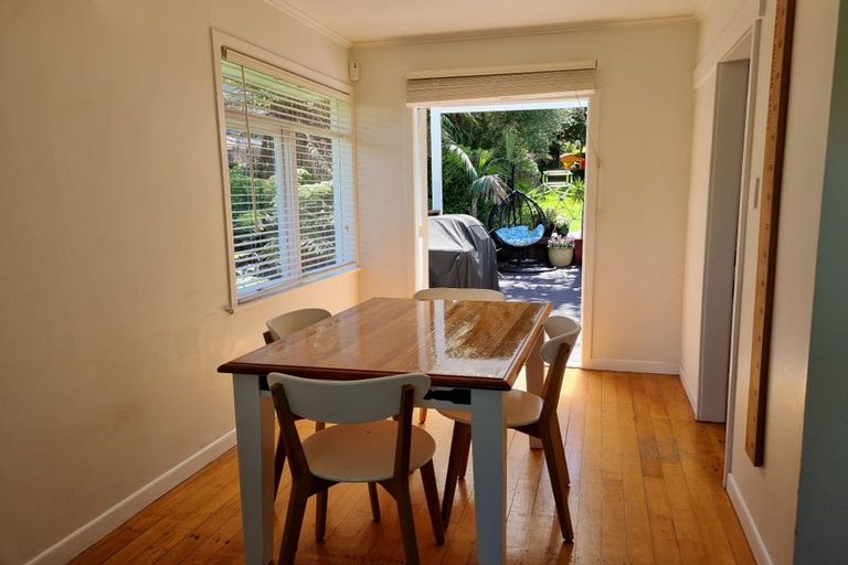 Photo of property in 2/16 Hogans Road, Glenfield, Auckland, 0629