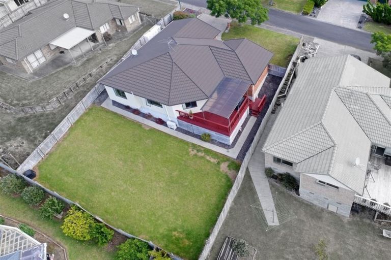 Photo of property in 23 Brittany Drive, Henderson, Auckland, 0612