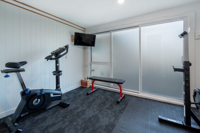 Photo of property in 1/75 Newhaven Terrace, Mairangi Bay, Auckland, 0630