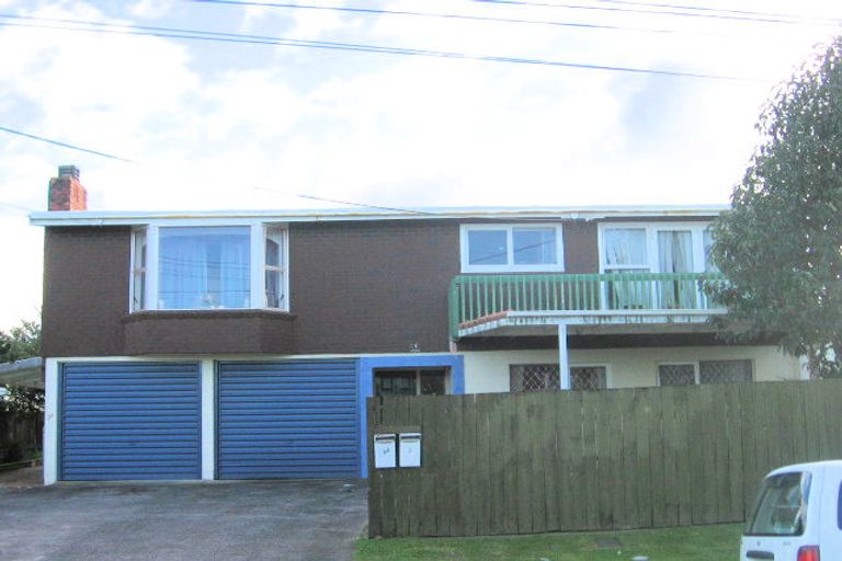 Photo of property in 3 Chorley Avenue, Massey, Auckland, 0614