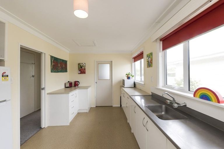 Photo of property in 32 Thomson Street, West End, Palmerston North, 4412