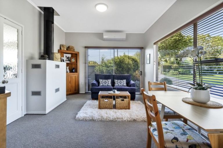 Photo of property in 18 Potts Road, Whitford, Howick, 2571