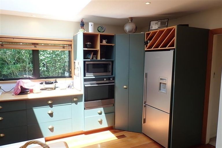 Photo of property in 20 Rainbow Drive, Rainbow Point, Taupo, 3330