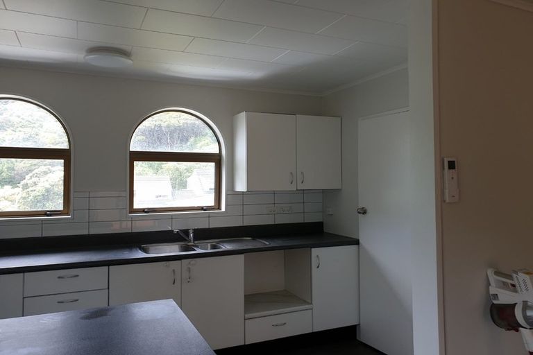 Photo of property in 22b Yarrow Place, Papakowhai, Porirua, 5024