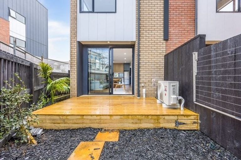 Photo of property in 42b Westgate Drive, Westgate, Auckland, 0614