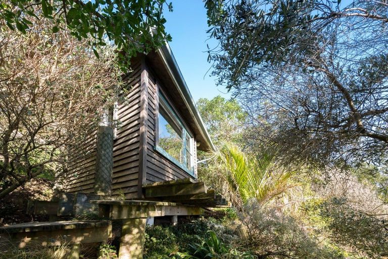 Photo of property in 20 Jackson Street, Island Bay, Wellington, 6023