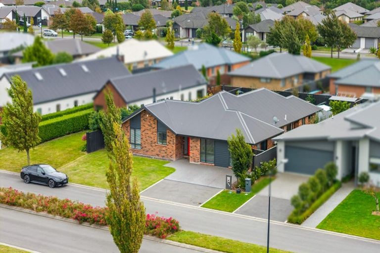Photo of property in 109 Shillingford Boulevard, Rolleston, 7615