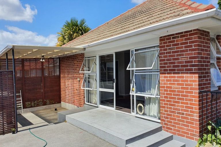 Photo of property in 1/49 Dunedin Street, Redwood, Christchurch, 8051