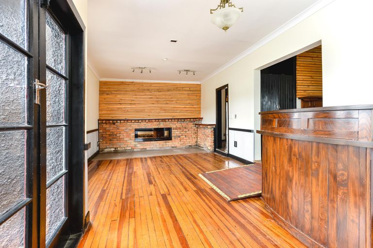 Photo of property in 3 Campbell Street, Palmerston North, 4410