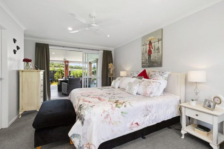 Photo of property in 2 Westmuir Crescent, Pokeno, 2402