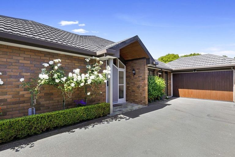 Photo of property in 3 Colin Grove, Hutt Central, Lower Hutt, 5010