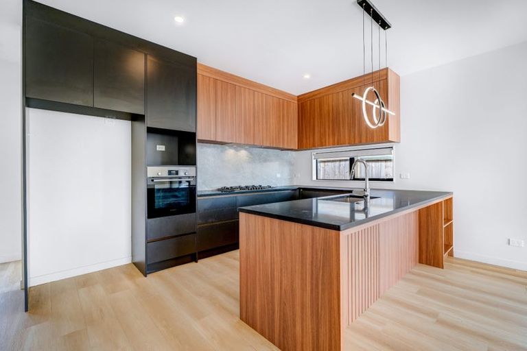 Photo of property in 7 Awa Avenue, Helensville, 0800