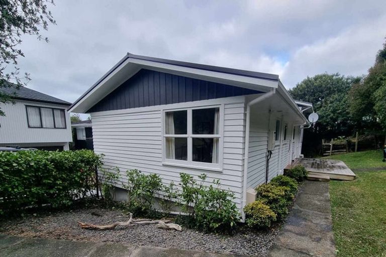 Photo of property in 36 Wyoming Avenue, Murrays Bay, Auckland, 0630