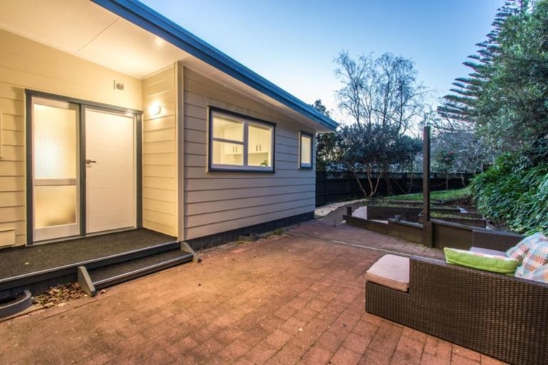 Photo of property in 176 Ti Rakau Drive, Pakuranga Heights, Auckland, 2010