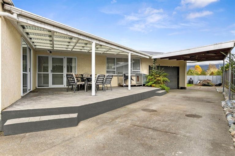 Photo of property in 36 Meihana Street, Takaka, 7110