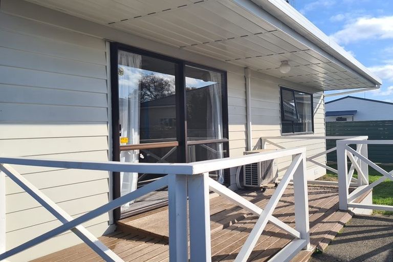 Photo of property in 13a Dixon Street, Carterton, 5713