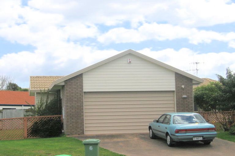 Photo of property in 34 Dalton Drive, Papamoa Beach, Papamoa, 3118