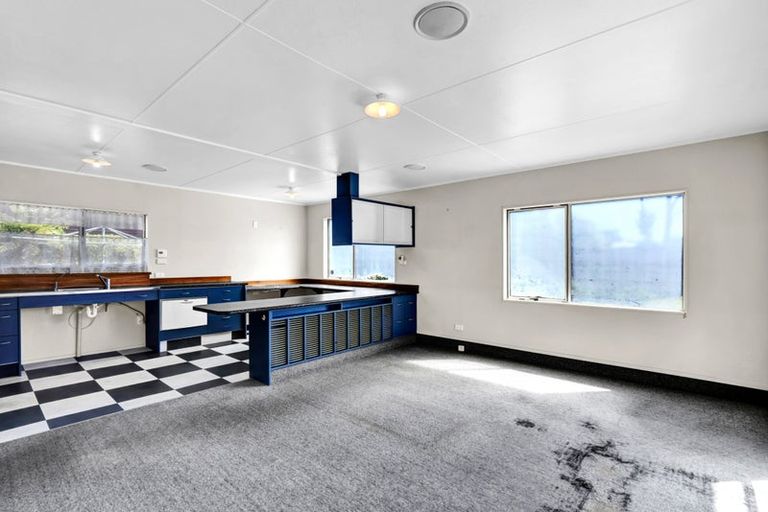 Photo of property in 19 Camellia Avenue, Bell Block, New Plymouth, 4312