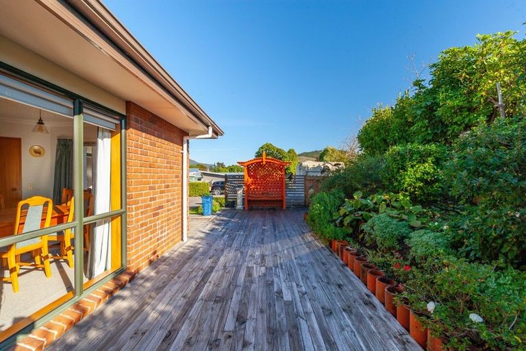 Photo of property in 24 Te Waaka Terrace, Kuratau, Turangi, 3381
