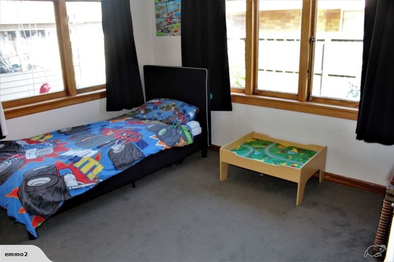 Photo of property in 6 Wittys Road, Avonhead, Christchurch, 8042