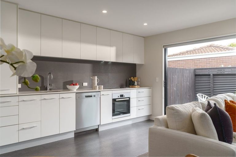 Photo of property in 4/68 Ward Street, Addington, Christchurch, 8024