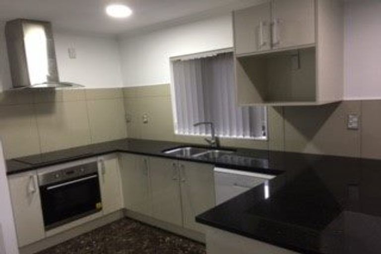 Photo of property in 7 Taitimu Drive, Weymouth, Auckland, 2103