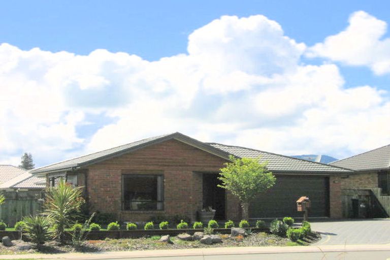 Photo of property in 14 Frame Place, Owhata, Rotorua, 3010