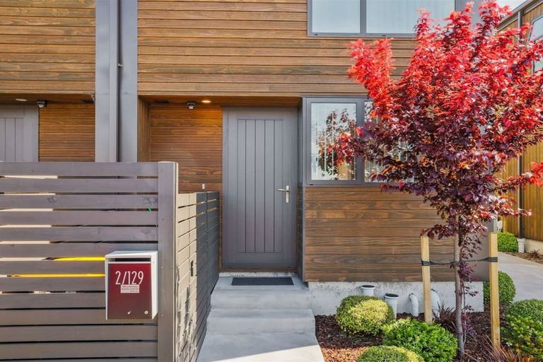 Photo of property in 2/129 Sherborne Street, St Albans, Christchurch, 8014